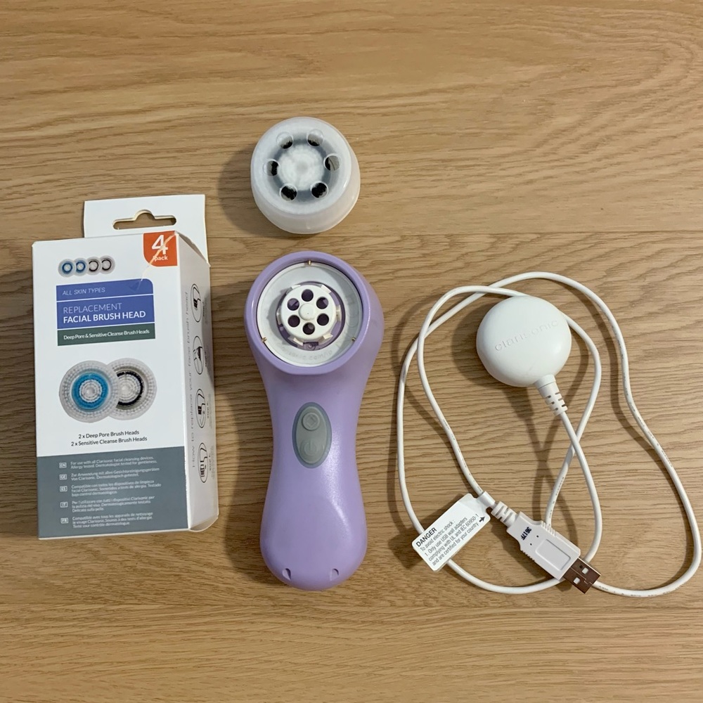 Mia 2 Facial Cleansing Brush and sensitive cleanse brush head